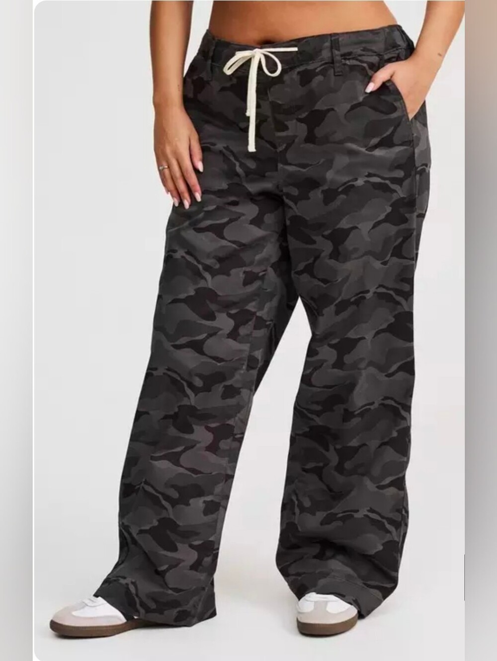 Torrid Weekend Mid Rise Wide Leg Charcoal & Black Camouflage Pants Size 2X NWOT